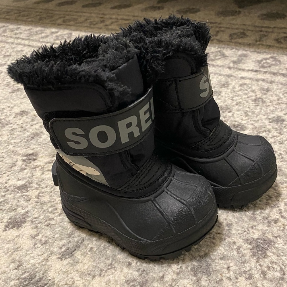Black Toddler Sorel Snow Boots size 4